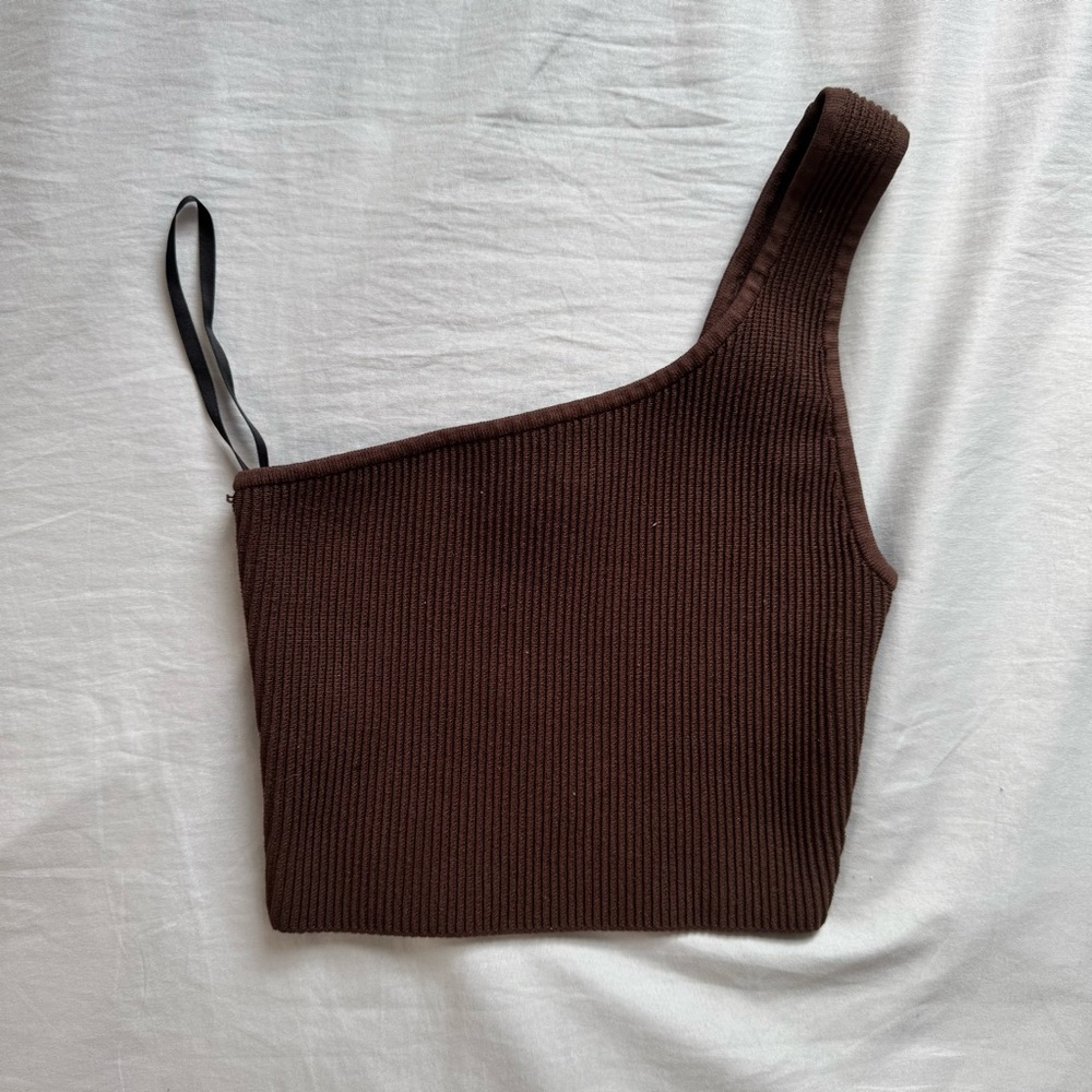 Babaton Sculpt Knit One Shoulder Crop Tank Top